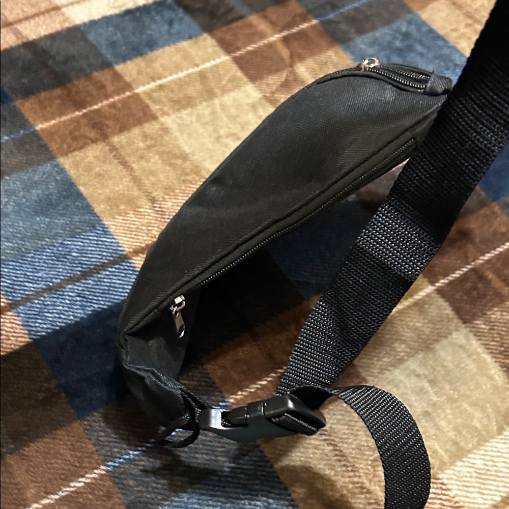 Disney Mickey Mouse Black Waist Bag givie - Picture 5 of 9